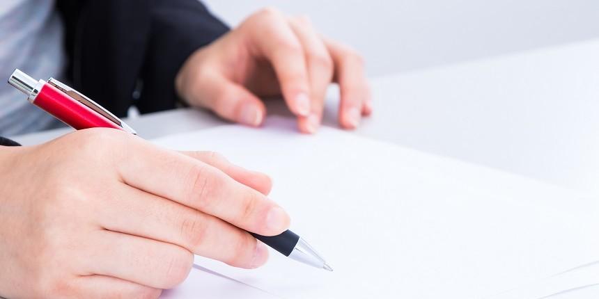 保育士として働くために必要な「保育士登録」について